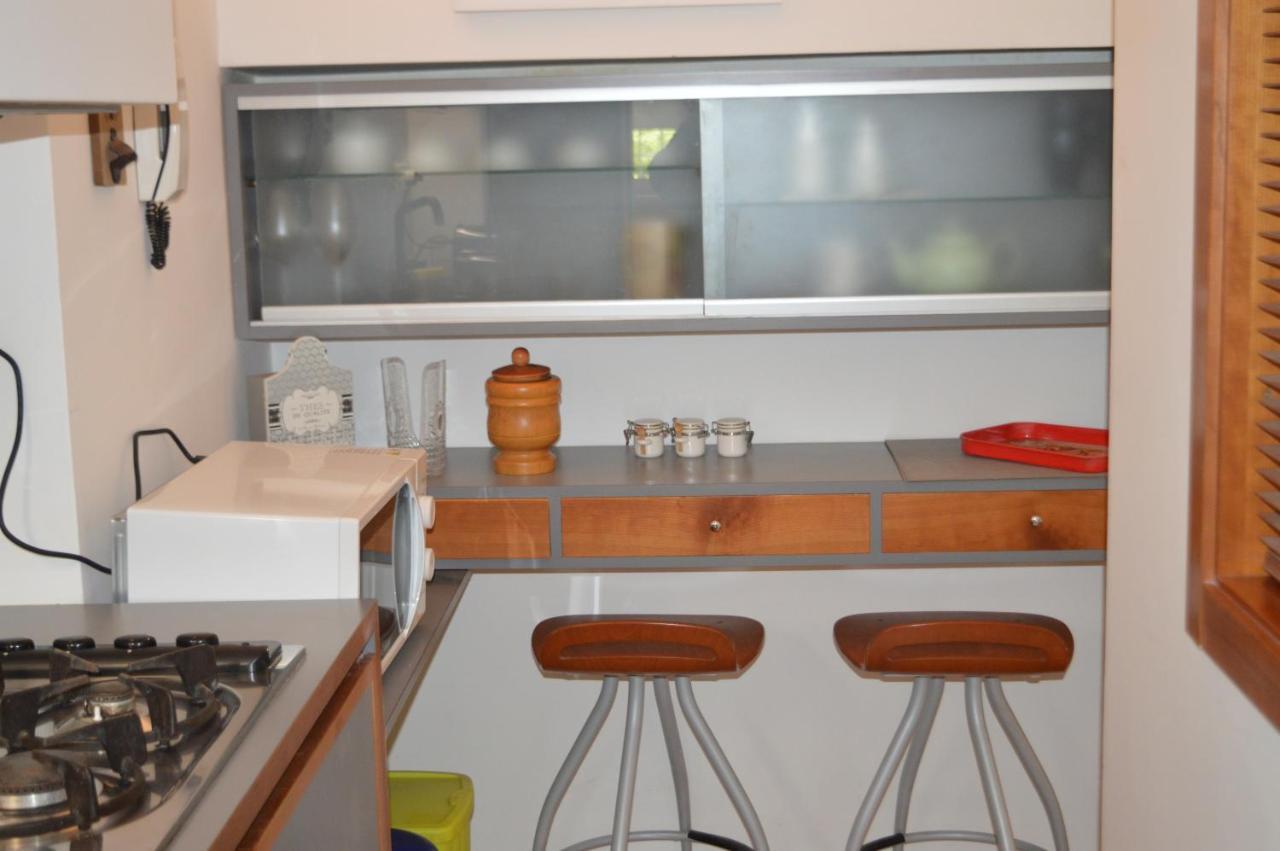 Domus B Corso Francia Apartment Roma Esterno foto