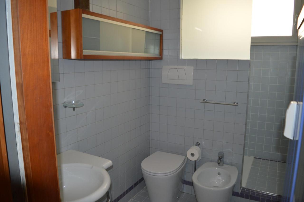 Domus B Corso Francia Apartment Roma Esterno foto